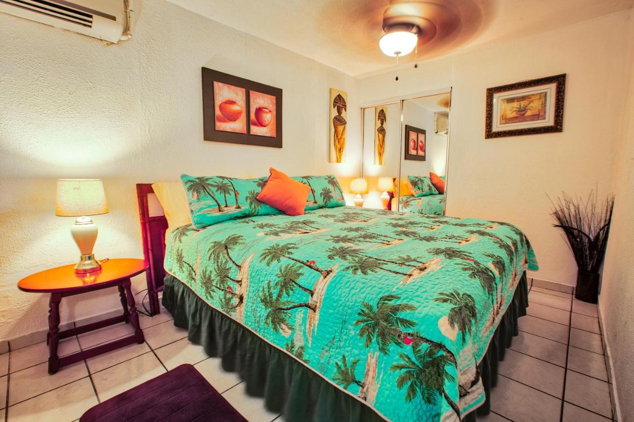 Coconut Palms Inn Rincon Kültér fotó